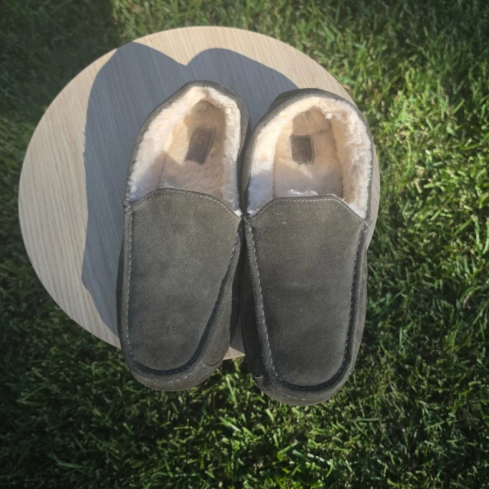 UGG Ascot Mens Suede Slippers Olive Green Sheepskin Lined Loafers Shoes